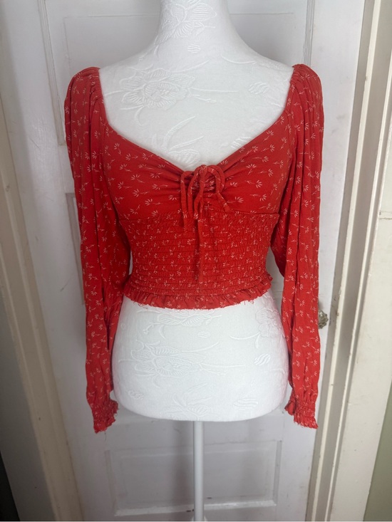 Urban Outfitters Tops - Y2K Urban Outfitters Smocked Long Sleeve Cropped Top